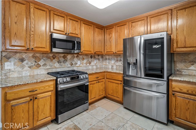 Detail Gallery Image 17 of 38 For 5137 W Avenue L, Quartz Hill,  CA 93536 - 4 Beds | 2 Baths