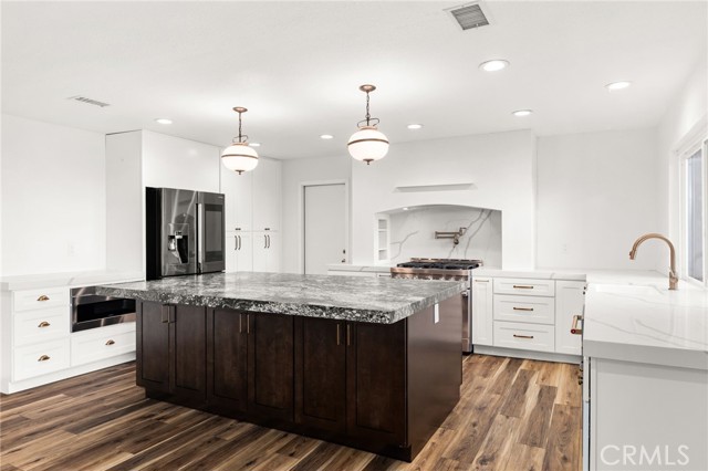 Detail Gallery Image 11 of 65 For 8851 Beechwood Dr, Rancho Cucamonga,  CA 91701 - 4 Beds | 2 Baths