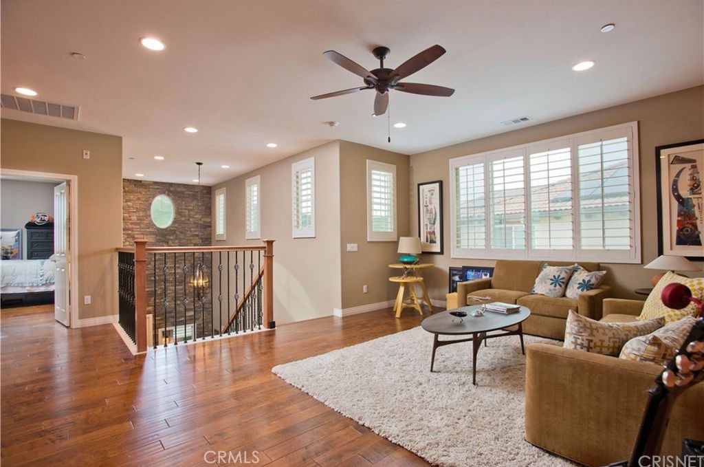 28934 N West Hills Drive