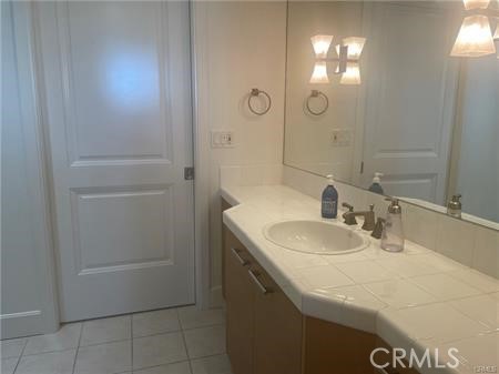 5038 Scholarship, Irvine CA: https://media.crmls.org/medias/d04c129a-6caf-4d51-bcf3-401984d08c3b.jpg