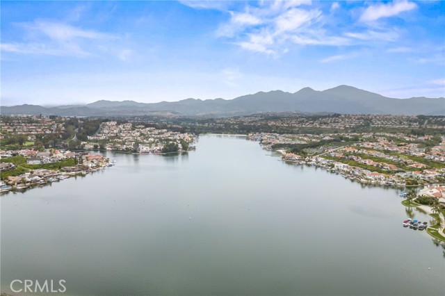 23291 Via Gaudix, Mission Viejo CA: https://media.crmls.org/medias/d04cca1c-9247-4537-8289-bc64862e9d59.jpg