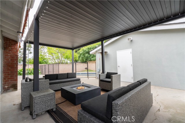 Detail Gallery Image 26 of 28 For 7301 Nita Ave, Canoga Park,  CA 91303 - 3 Beds | 2 Baths