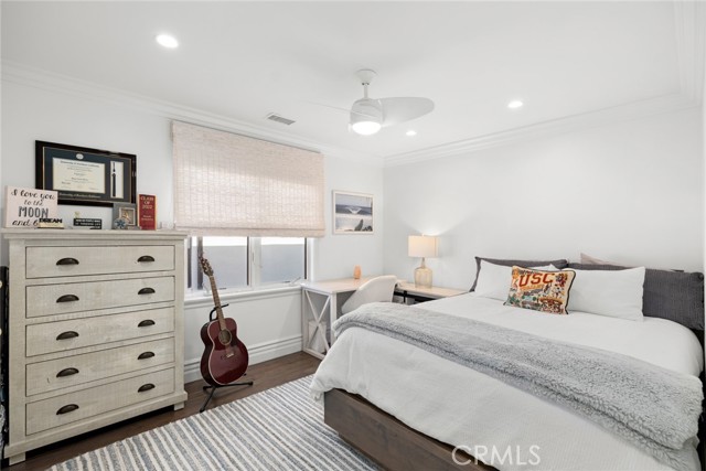 Detail Gallery Image 24 of 34 For 118 via Lido Nord, Newport Beach,  CA 92663 - 4 Beds | 3/1 Baths