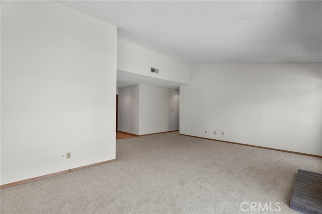 25530 Meadow Mont Street, Valencia CA: https://media.crmls.org/medias/d04d92db-63ce-4161-8d06-764fe279cf89.jpg