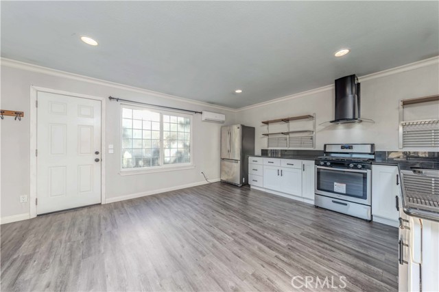 3222 S Townsend Street, Santa Ana CA: https://media.crmls.org/medias/d04ed3d9-0dc4-4b70-bac5-41171fdda2a7.jpg