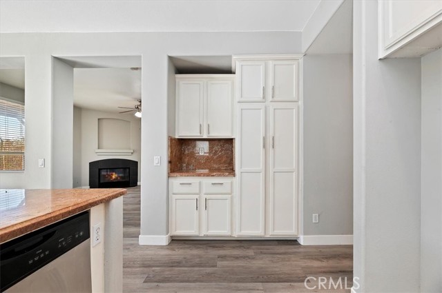 Detail Gallery Image 15 of 40 For 16337 Twilight Cir, Riverside,  CA 92503 - 4 Beds | 2/1 Baths