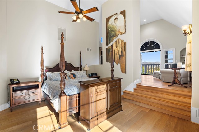 Image 21 of 56 For 30882 Via Colinas