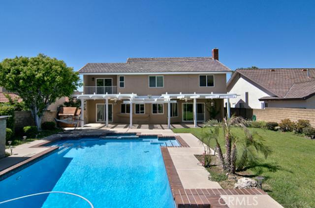 6754 E Leafwood Drive, Anaheim Hills CA: https://media.crmls.org/medias/d0525ed0-c552-432f-a5e0-315623192f80.jpg