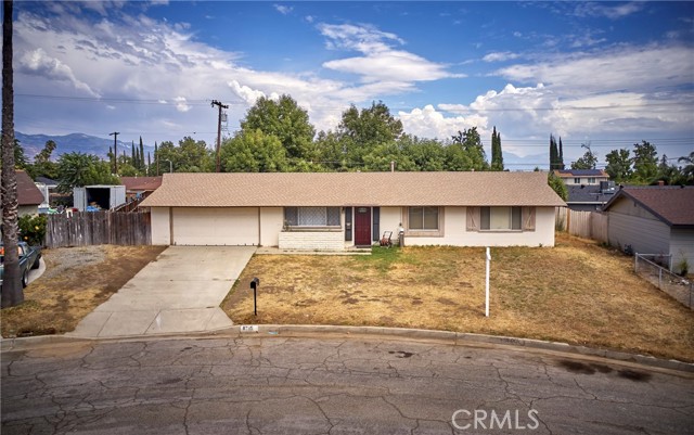 MLS# IV23151986