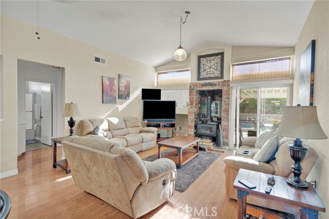 Detail Gallery Image 10 of 48 For 14405 Cedar, Hesperia,  CA 92344 - 4 Beds | 2 Baths