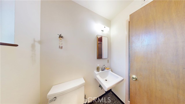 125 Hilton Street, Madera CA: https://media.crmls.org/medias/d053bdd6-75ee-4218-a2a7-d1f289e1c241.jpg