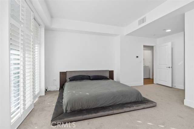 Detail Gallery Image 21 of 49 For 150 the Promenade #202,  Long Beach,  CA 90802 - 3 Beds | 3 Baths