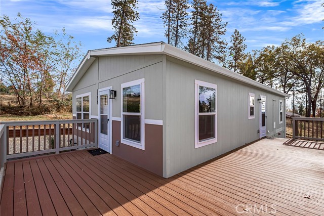 Detail Gallery Image 3 of 54 For 1562 Hemlock Ln, Paradise,  CA 95969 - 2 Beds | 2 Baths