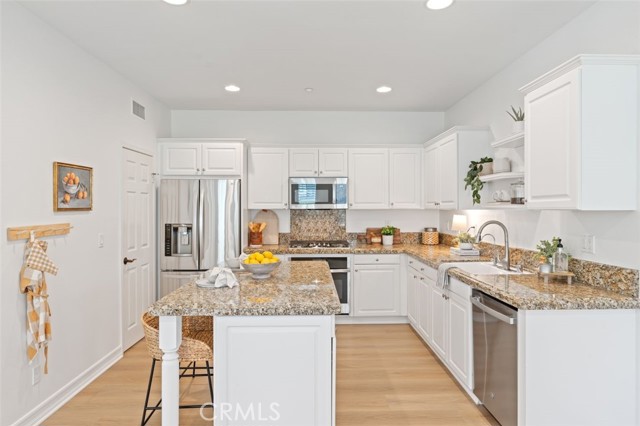 Detail Gallery Image 11 of 40 For 28 Passaflora Ln, Ladera Ranch,  CA 92694 - 3 Beds | 2/1 Baths