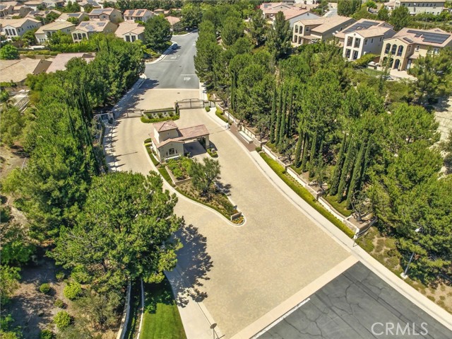 Detail Gallery Image 7 of 7 For 11900 Red Hawk Ln, Porter Ranch,  CA 91326 - 4 Beds | 4/1 Baths