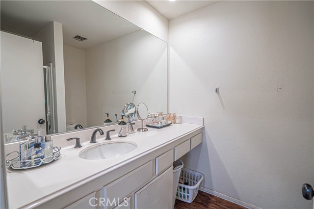 Detail Gallery Image 16 of 28 For 18111 Erik Ct #445,  Canyon Country,  CA 91387 - 2 Beds | 2 Baths