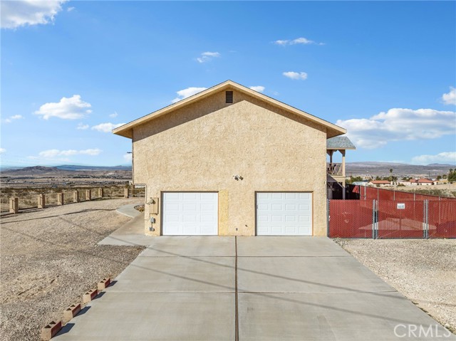 Detail Gallery Image 3 of 36 For 33825 P St, Barstow,  CA 92311 - 3 Beds | 3 Baths