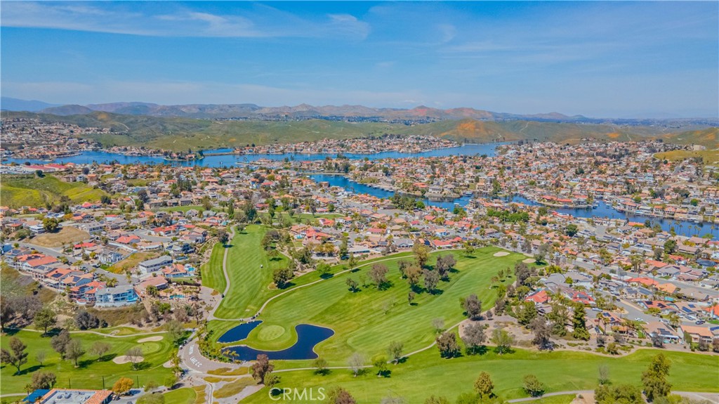 https://media.crmls.org/medias/d056f8ad-e8c4-40ff-960d-cce59b29f241.jpg?preset=X-Large