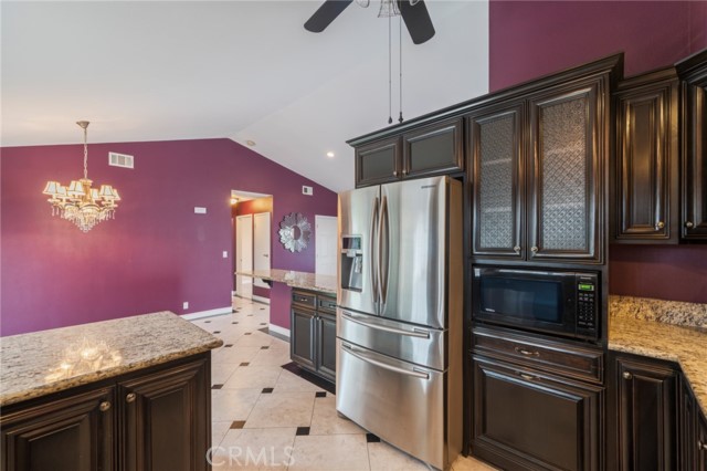 Detail Gallery Image 13 of 33 For 10092 Dana Dr, Huntington Beach,  CA 92646 - 3 Beds | 2 Baths