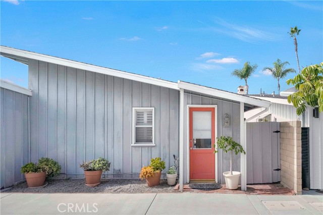 Detail Gallery Image 34 of 45 For 432 Seville Ave, Newport Beach,  CA 92661 - 3 Beds | 2 Baths