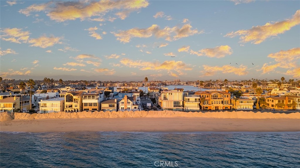 https://media.crmls.org/medias/d057bdf9-c3ce-4d86-9d3d-8dcdb9abc464.jpg?preset=X-Large