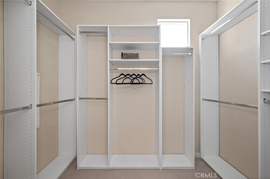 https://media.crmls.org/medias/d057f3c5-78d9-4d5b-a290-52f96dfd3e33.jpg?preset=X-Large
