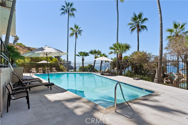 Detail Gallery Image 41 of 50 For 31423 Coast Hwy #15,  Laguna Beach,  CA 92651 - 2 Beds | 2 Baths