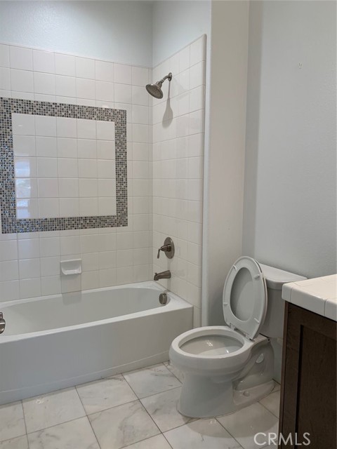 Detail Gallery Image 19 of 23 For 20409 W Esmerelda Ln, Porter Ranch,  CA 91326 - 4 Beds | 4/1 Baths