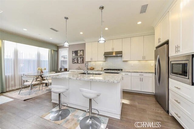 Detail Gallery Image 9 of 32 For 83 Waterleaf, Irvine,  CA 92620 - 3 Beds | 3 Baths