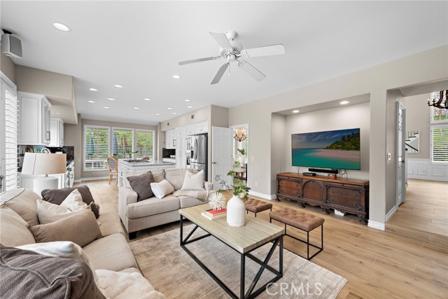 3 Sepulveda, Rancho Santa Margarita CA: https://media.crmls.org/medias/d05a2098-9fb0-464a-86b5-1cb1d8407f6e.jpg