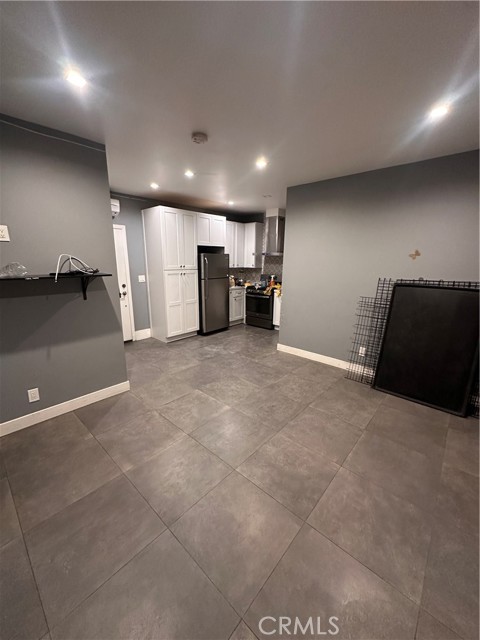 Detail Gallery Image 1 of 7 For 8963 Mercedes, Arleta,  CA 91331 - 0 Beds | 1 Baths