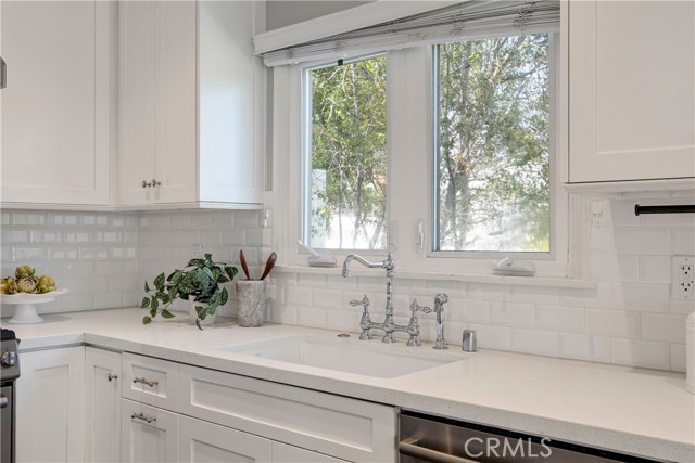 Detail Gallery Image 15 of 62 For 2209 Faymont Ave, Manhattan Beach,  CA 90266 - 4 Beds | 2/1 Baths