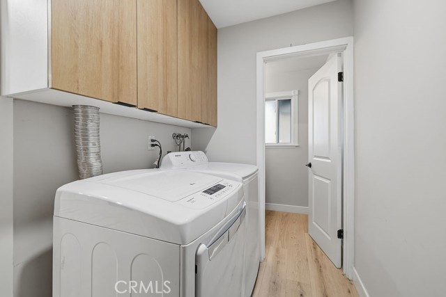 Detail Gallery Image 25 of 38 For 10557 Reseda, Porter Ranch,  CA 91326 - 5 Beds | 3 Baths