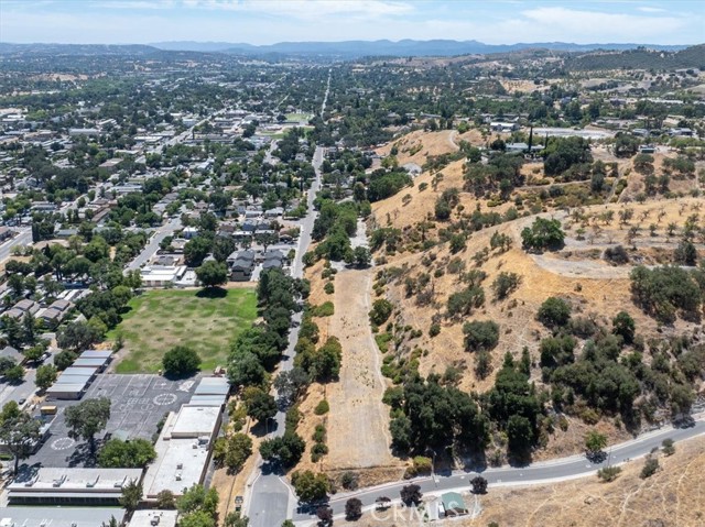 0 Vine Street, Paso Robles CA: https://media.crmls.org/medias/d05c977f-1f53-4e16-9927-e6df1af9315c.jpg