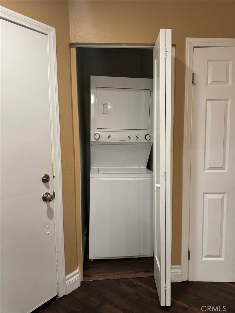 https://media.crmls.org/medias/d05d6220-c581-4ab9-a202-f0aec29d06df.jpg?preset=X-Large