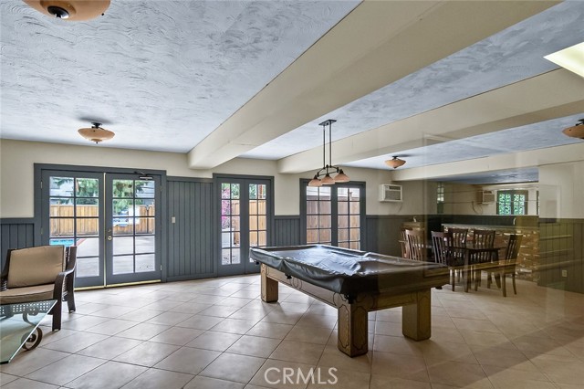 1222 N Olive Dr, West Hollywood CA: https://media.crmls.org/medias/d05db0c3-b909-4788-9ce9-dd23cf1d5d4e.jpg