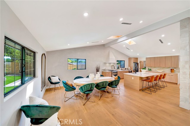 5534 Pattilar Avenue, Woodland Hills CA: https://media.crmls.org/medias/d05f55d3-5c64-47ad-85bf-64dc79c4944e.jpg