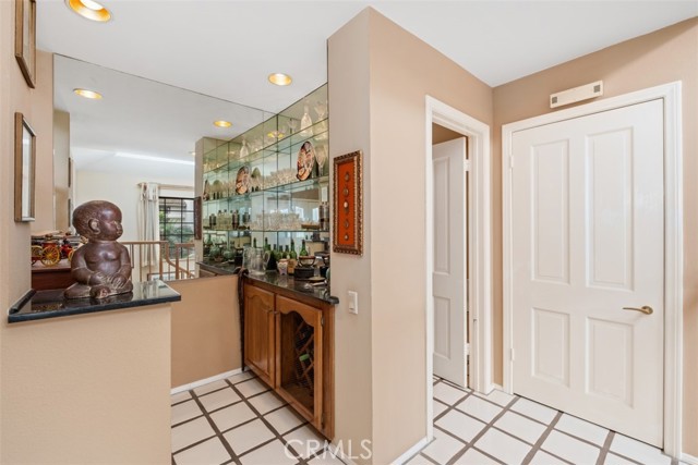 Detail Gallery Image 21 of 31 For 23 Ocean Vista, Newport Beach,  CA 92660 - 2 Beds | 2/1 Baths