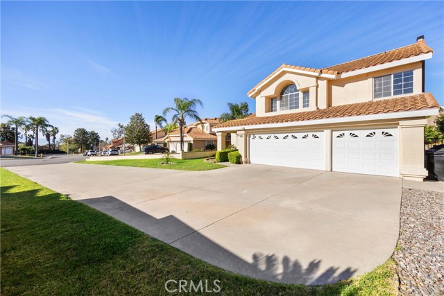 Image 4 of 67 For 11208 Wingate