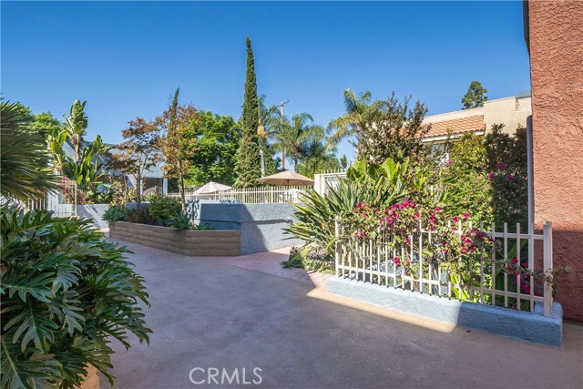 Detail Gallery Image 2 of 29 For 550 Orange Ave #216,  Long Beach,  CA 90802 - 2 Beds | 2 Baths