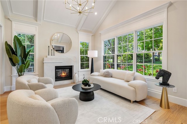 608 Arbolada Drive, Arcadia CA: https://media.crmls.org/medias/d062a333-8af5-4862-a028-891bc5f56a7e.jpg