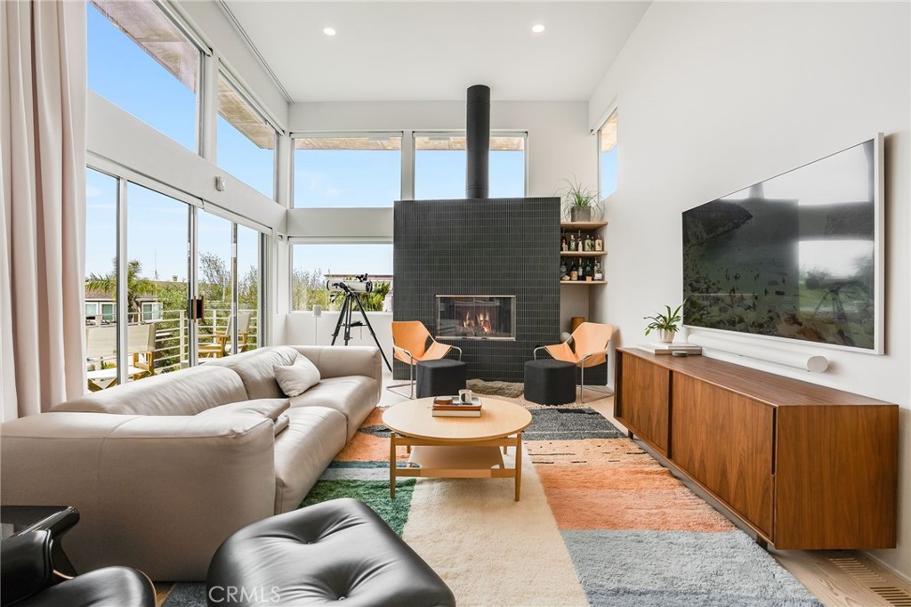 912 Santa Ana, Laguna Beach, CA 92651