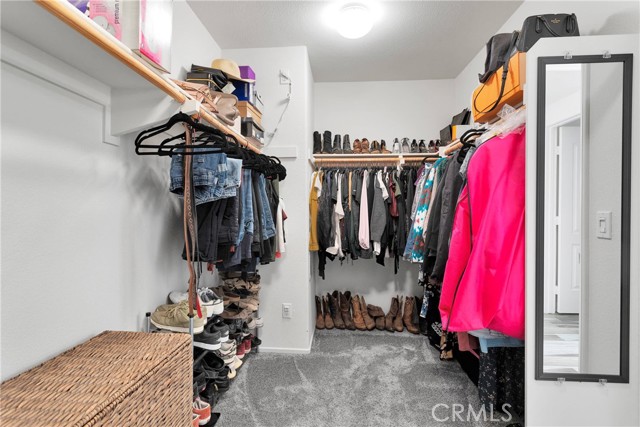 Detail Gallery Image 32 of 49 For 13458 Snowdrop Ct, Victorville,  CA 92394 - 5 Beds | 3 Baths