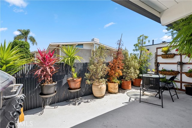 Detail Gallery Image 8 of 24 For 436 Seaward Rd, Corona Del Mar,  CA 92625 - 2 Beds | 1 Baths