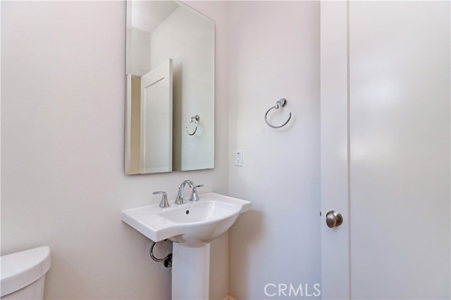 Detail Gallery Image 29 of 49 For 158 Falcon, Irvine,  CA 92618 - 4 Beds | 3/1 Baths