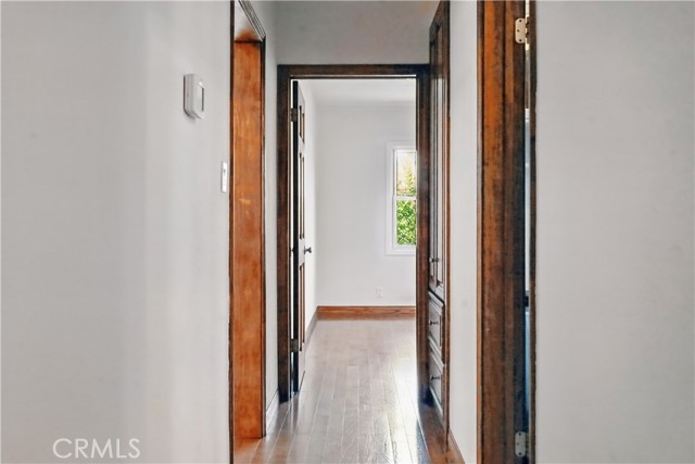 13384 Foothill Boulevard, Sylmar CA: https://media.crmls.org/medias/d0651bd9-1d48-46c5-ac35-190e0a9a73a2.jpg