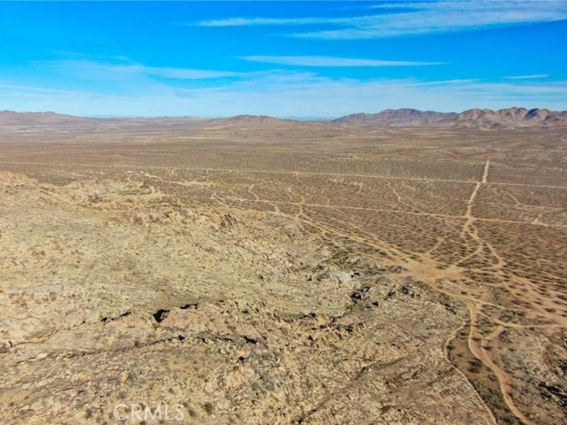 Detail Gallery Image 7 of 13 For 19011 Kensington St, Apple Valley,  CA 92307 - – Beds | – Baths