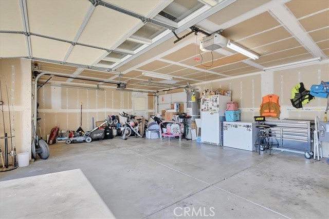 2440 Northfield Court, Yuba City CA: https://media.crmls.org/medias/d0662476-454e-4611-adbc-a5c154e8ae16.jpg