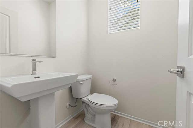 Detail Gallery Image 14 of 21 For 1796 Park Place Ln, Riverside,  CA 92501 - 3 Beds | 2/1 Baths