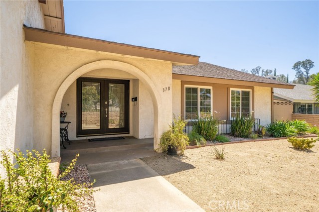 Detail Gallery Image 4 of 50 For 378 E Radcliffe Dr, Claremont,  CA 91711 - 4 Beds | 2 Baths